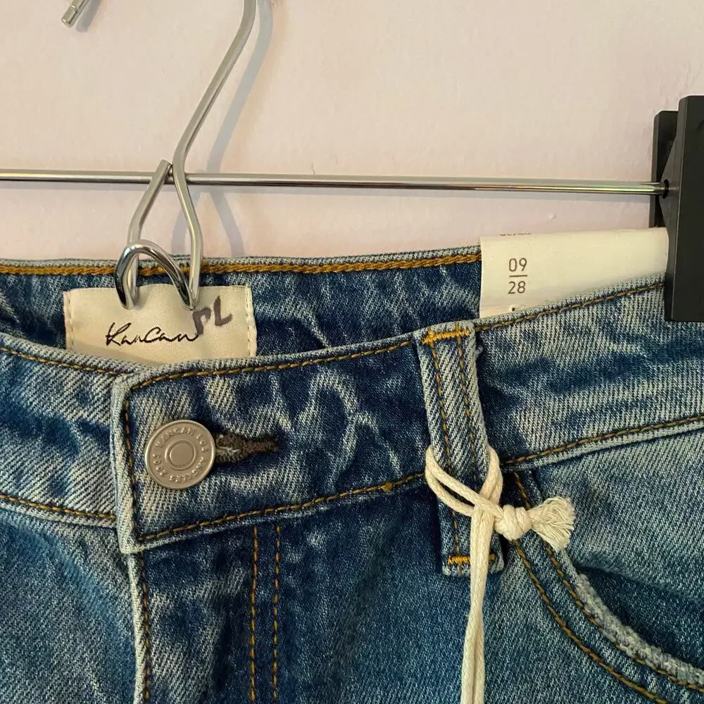 NWT KanCan Barrel Leg High Rise Horseshoe Fit Jeans Medium Wash Women's 9 / 28 - Picture 4 of 13